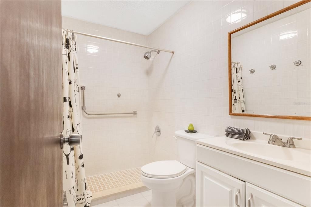 В аренду: $2,750 (4 спален, 2 ванн, 1552 Квадратных фут)