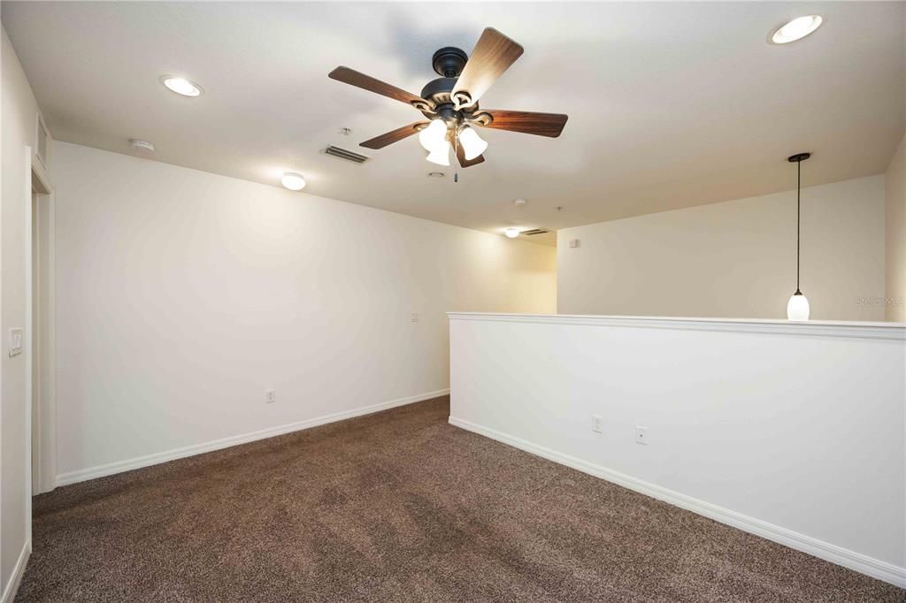 На продажу: $217,900 (2 спален, 2 ванн, 1539 Квадратных фут)