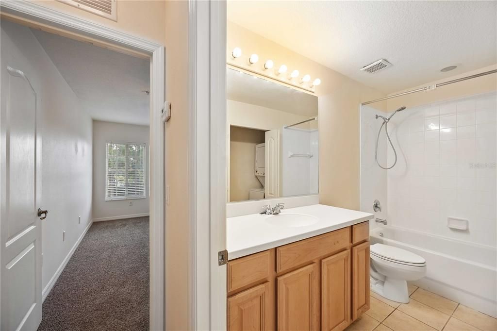 На продажу: $217,900 (2 спален, 2 ванн, 1539 Квадратных фут)