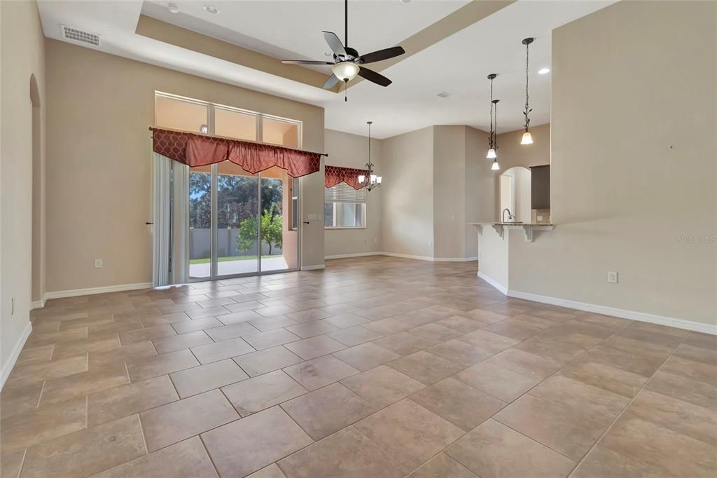 For Sale: $575,000 (4 beds, 3 baths, 2617 Square Feet)