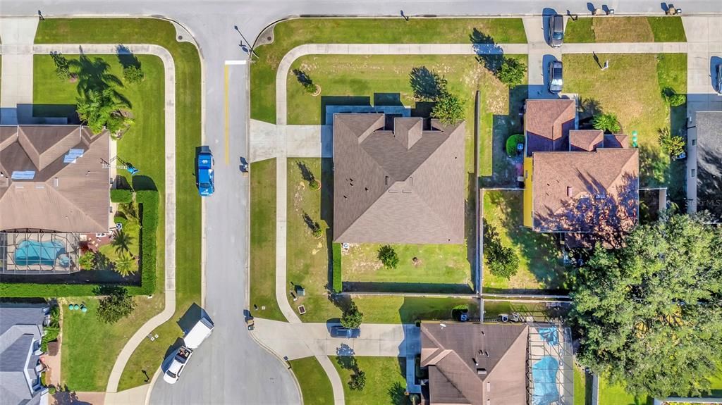 For Sale: $575,000 (4 beds, 3 baths, 2617 Square Feet)