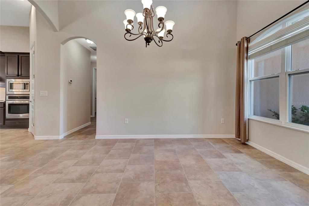 For Sale: $575,000 (4 beds, 3 baths, 2617 Square Feet)