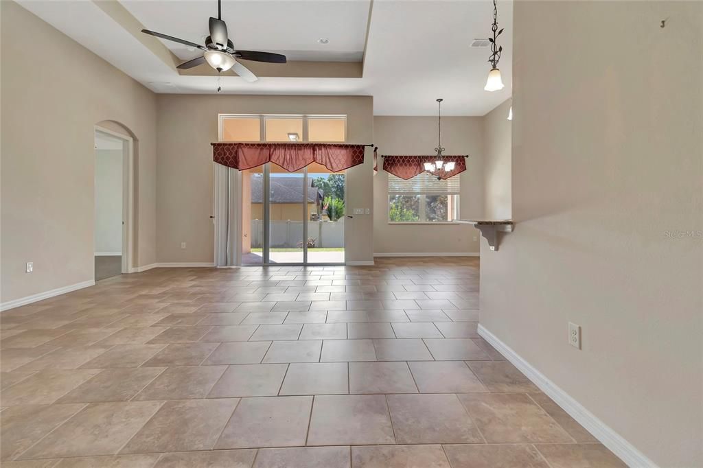 For Sale: $575,000 (4 beds, 3 baths, 2617 Square Feet)