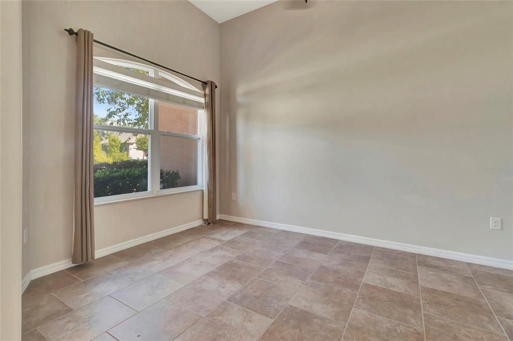 For Sale: $575,000 (4 beds, 3 baths, 2617 Square Feet)