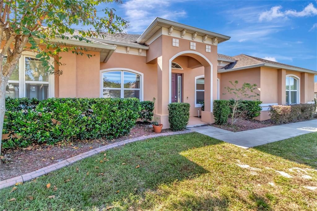 For Sale: $575,000 (4 beds, 3 baths, 2617 Square Feet)