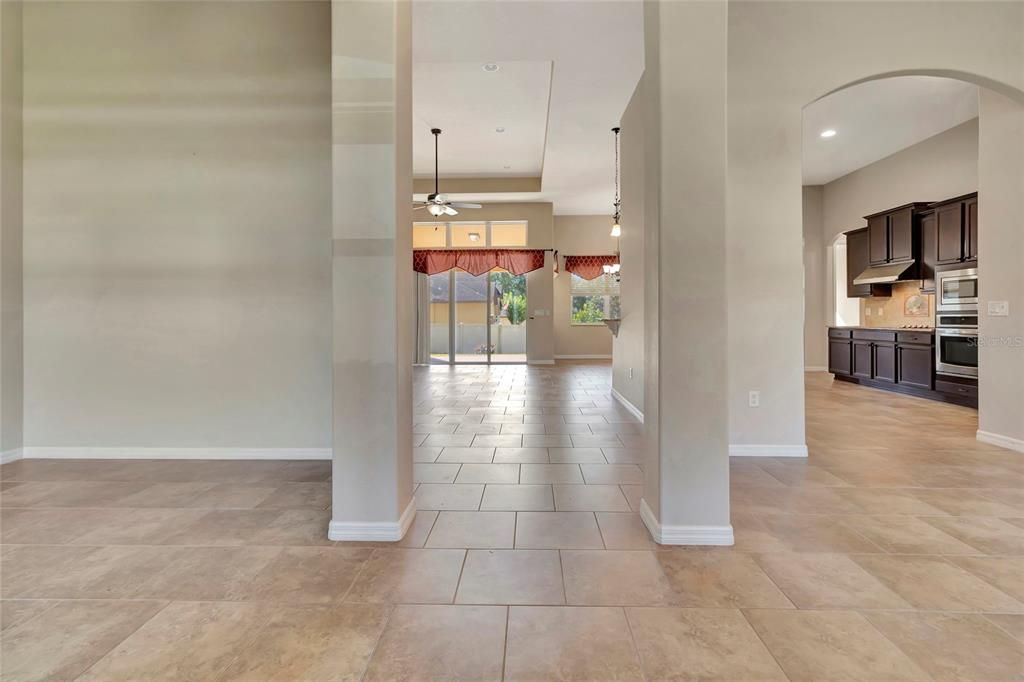 For Sale: $575,000 (4 beds, 3 baths, 2617 Square Feet)