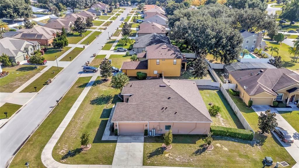 For Sale: $575,000 (4 beds, 3 baths, 2617 Square Feet)