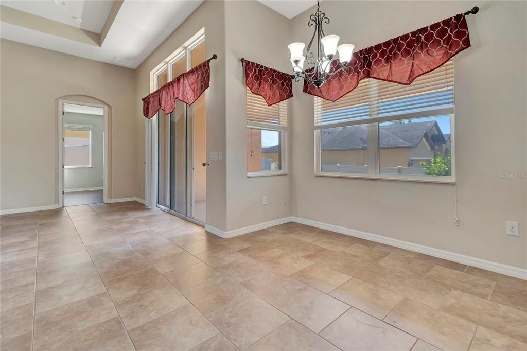 For Sale: $575,000 (4 beds, 3 baths, 2617 Square Feet)