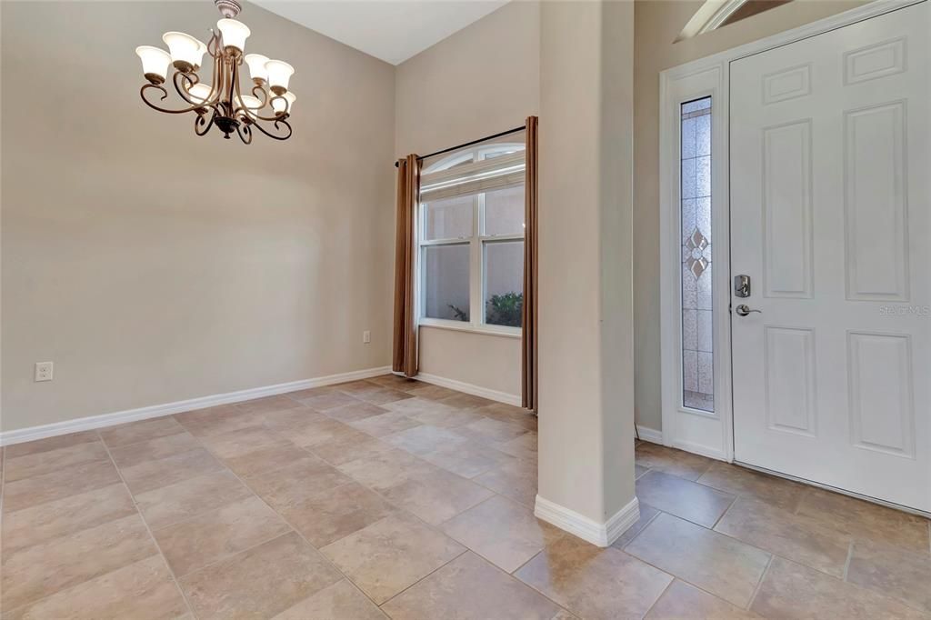 For Sale: $575,000 (4 beds, 3 baths, 2617 Square Feet)