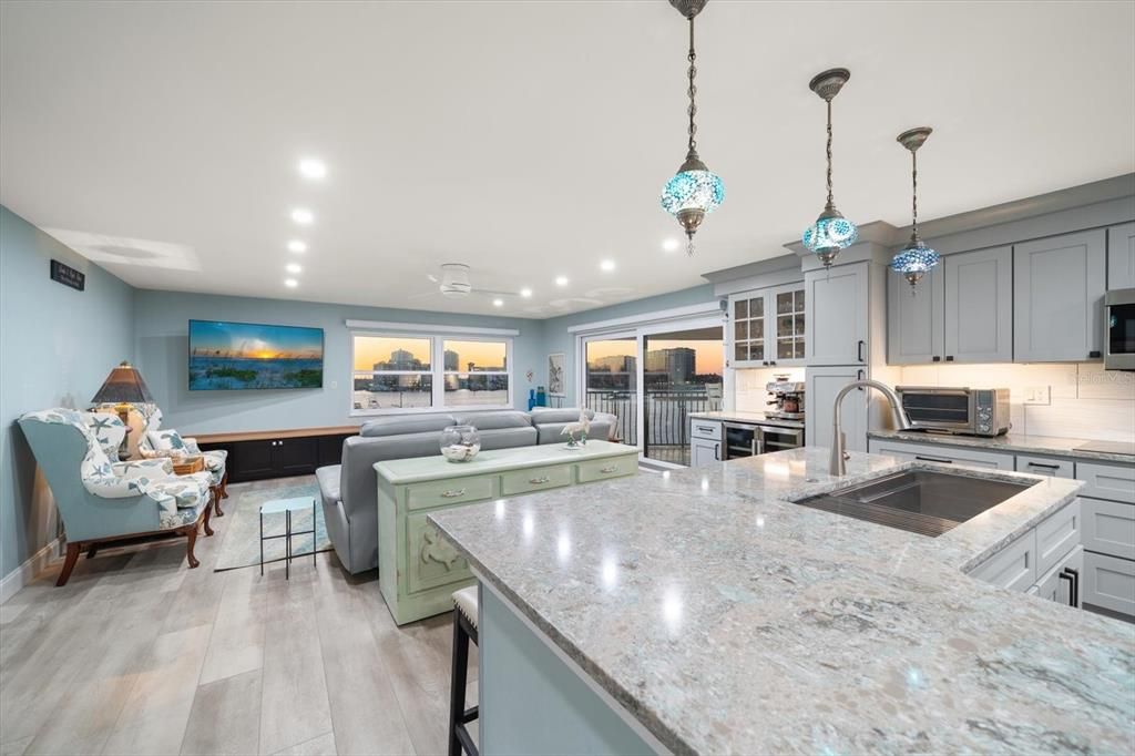 待售: $999,000 (3 贝兹, 3 浴室, 1772 平方英尺)