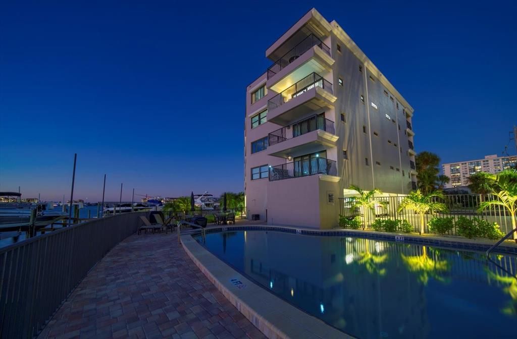 待售: $999,000 (3 贝兹, 3 浴室, 1772 平方英尺)