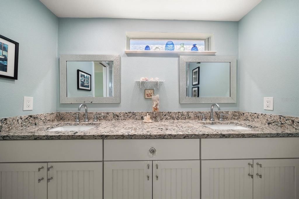 待售: $999,000 (3 贝兹, 3 浴室, 1772 平方英尺)