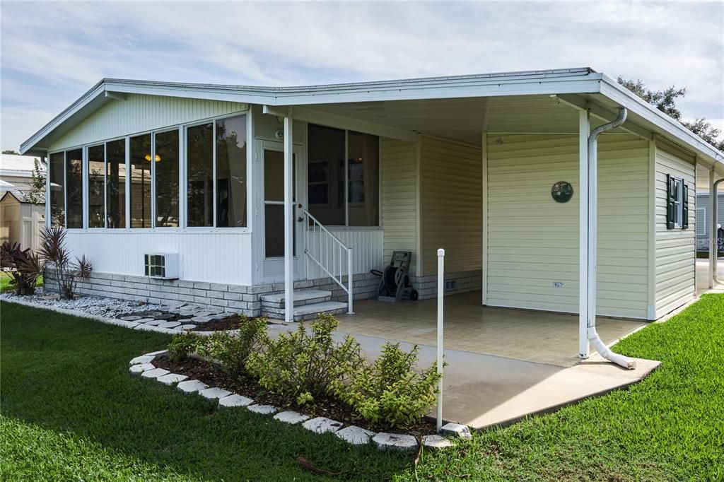 待售: $229,000 (2 贝兹, 2 浴室, 1300 平方英尺)