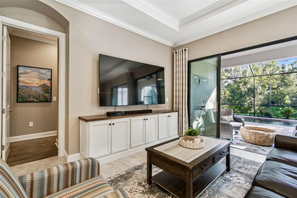 На продажу: $625,000 (3 спален, 2 ванн, 1874 Квадратных фут)