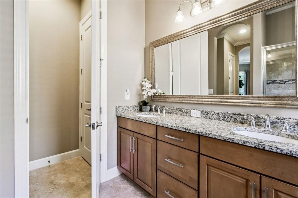 На продажу: $625,000 (3 спален, 2 ванн, 1874 Квадратных фут)