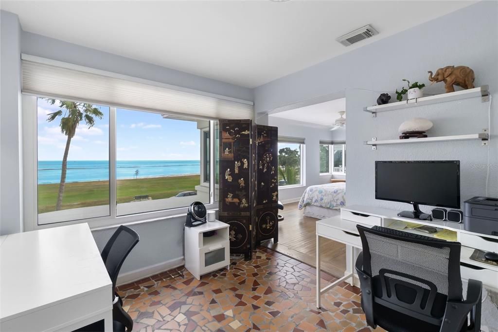 Active With Contract: $1,299,000 (2 beds, 3 baths, 1940 Square Feet)