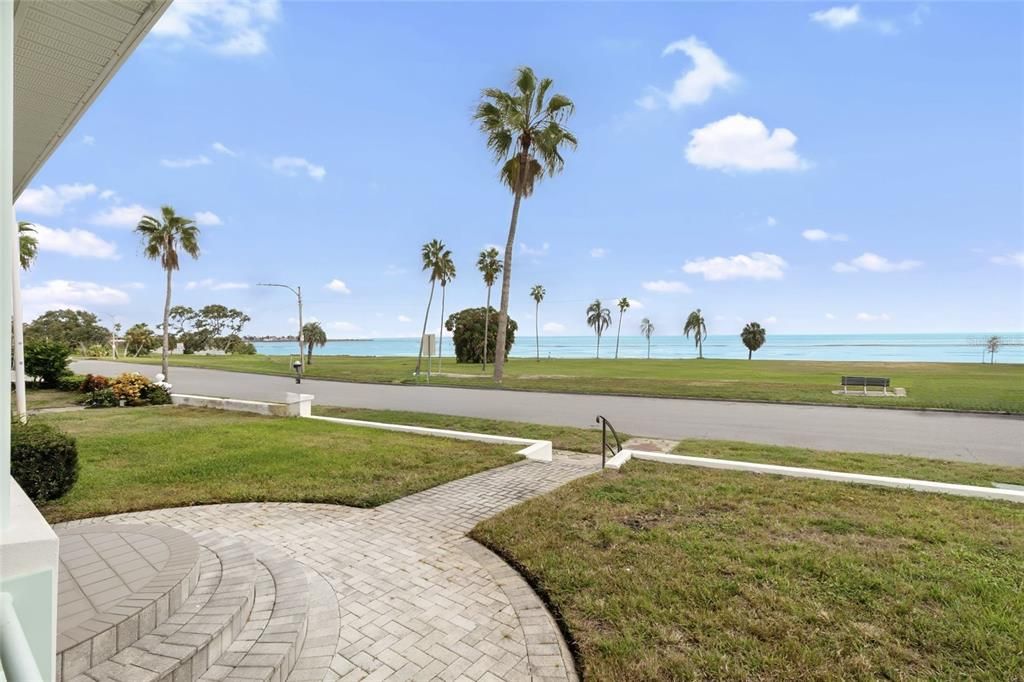 Active With Contract: $1,299,000 (2 beds, 3 baths, 1940 Square Feet)