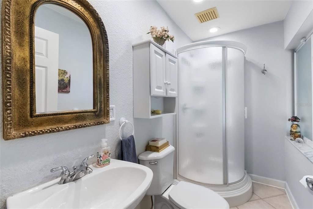 Active With Contract: $1,299,000 (2 beds, 3 baths, 1940 Square Feet)