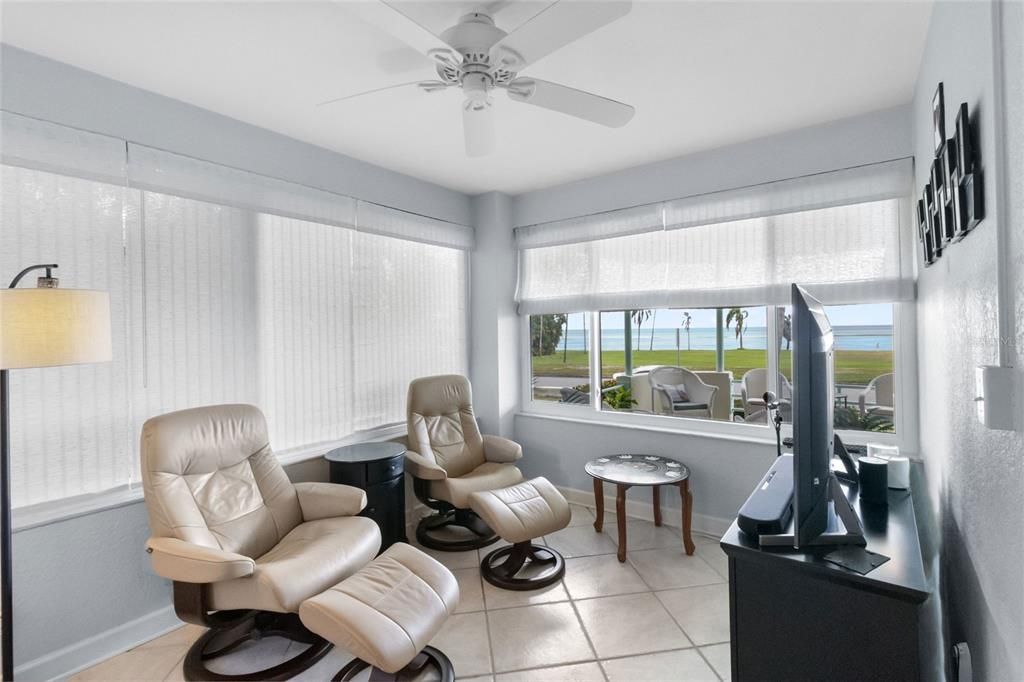 Active With Contract: $1,299,000 (2 beds, 3 baths, 1940 Square Feet)