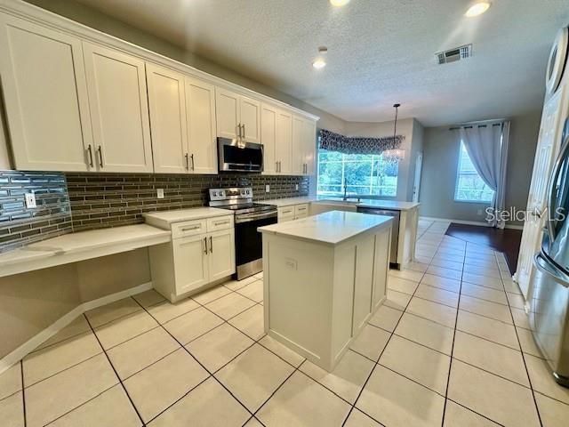 For Rent: $4,000 (5 beds, 3 baths, 3240 Square Feet)