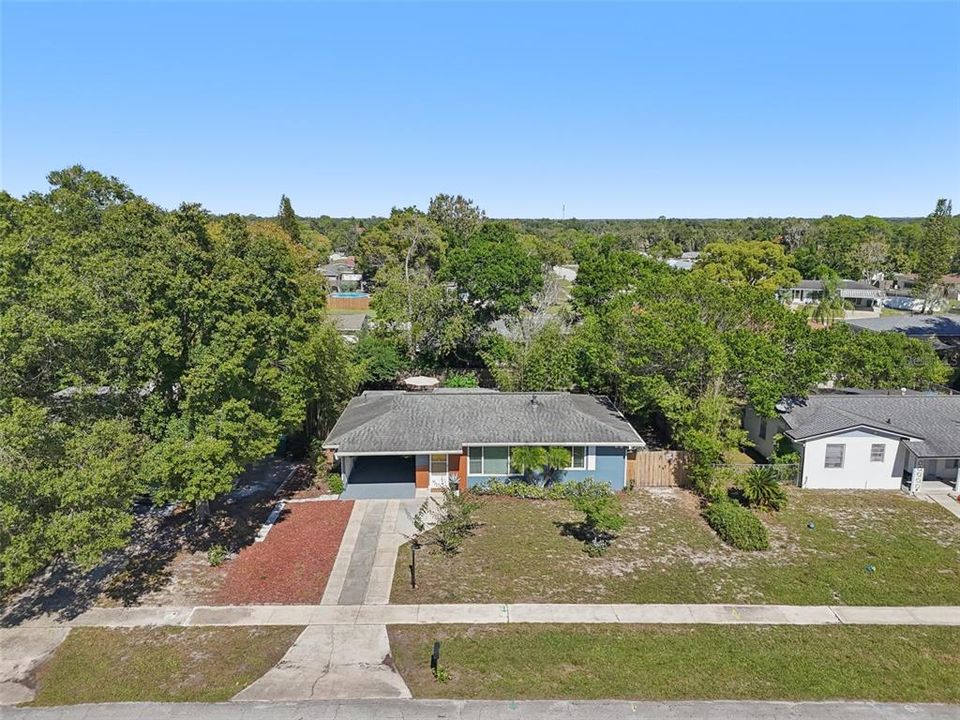 Active With Contract: $234,900 (2 beds, 1 baths, 1004 Square Feet)