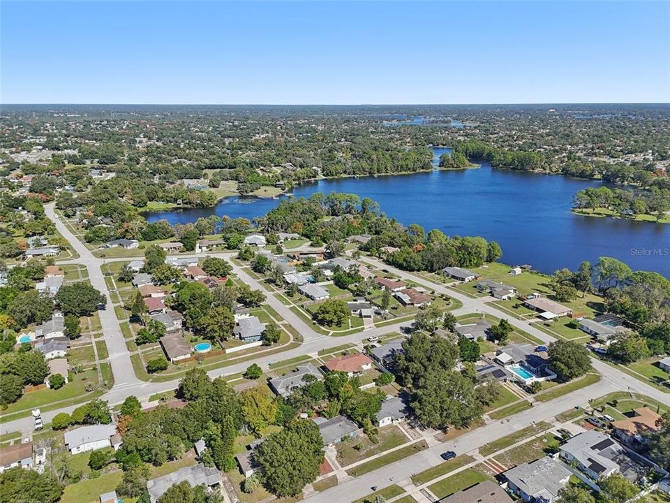 Active With Contract: $234,900 (2 beds, 1 baths, 1004 Square Feet)