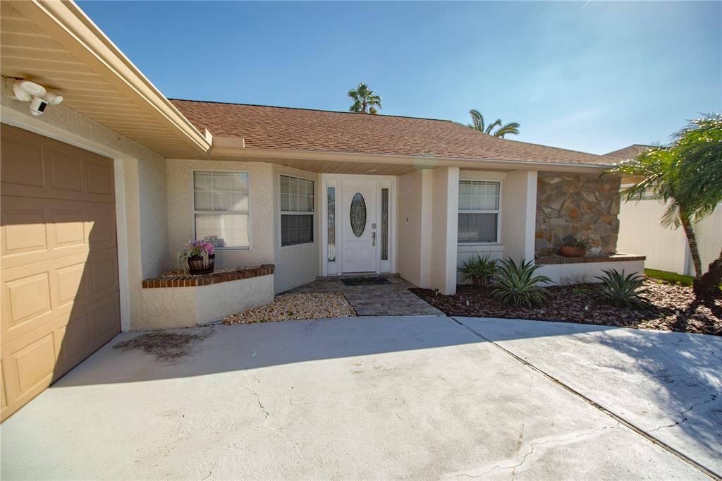 For Rent: $3,500 (3 beds, 2 baths, 1649 Square Feet)