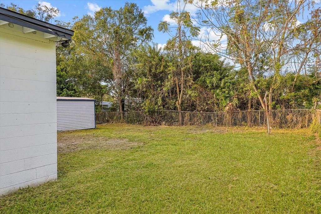 Active With Contract: $259,995 (3 beds, 1 baths, 1024 Square Feet)