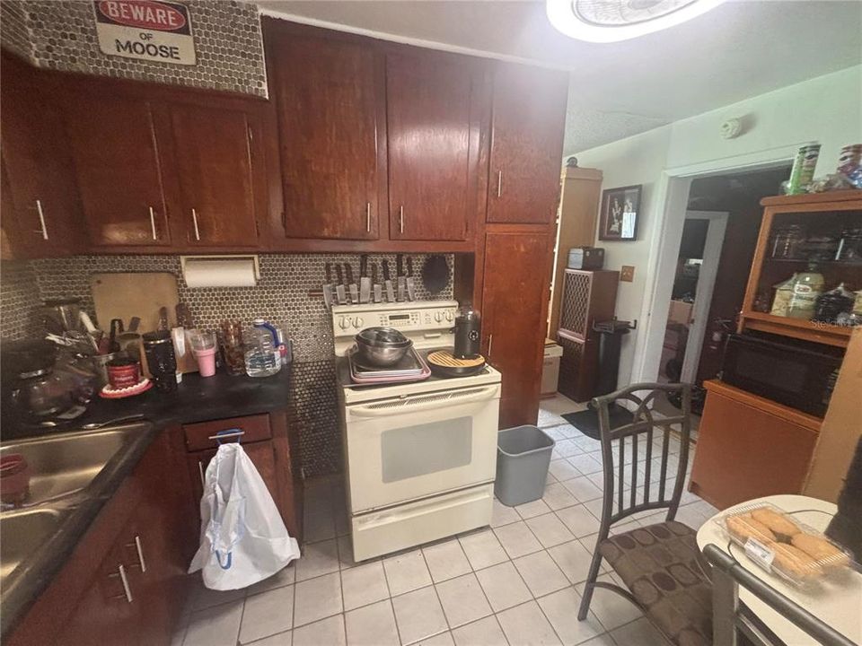 En Venta: $248,700 (3 camas, 1 baños, 1025 Pies cuadrados)