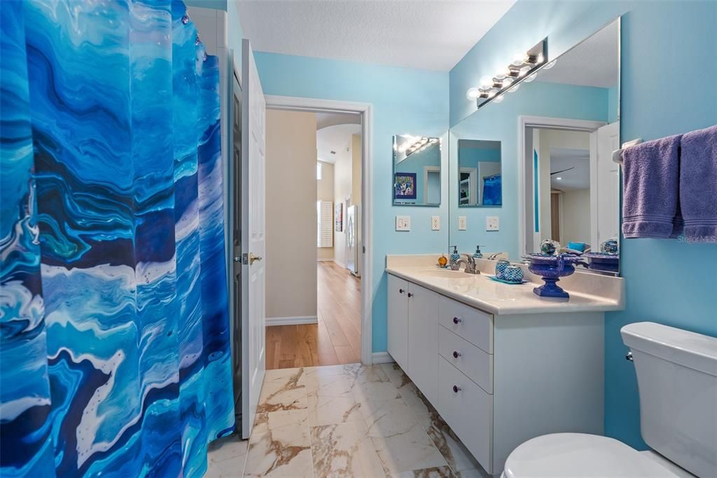 En Venta: $488,900 (3 camas, 2 baños, 2172 Pies cuadrados)