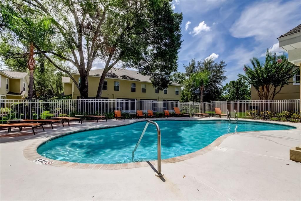 For Sale: $324,900 (2 beds, 2 baths, 1434 Square Feet)