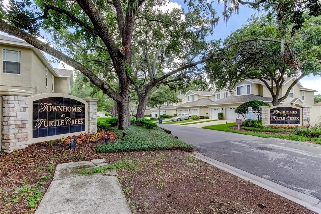 For Sale: $324,900 (2 beds, 2 baths, 1434 Square Feet)