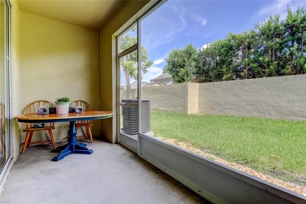 For Sale: $324,900 (2 beds, 2 baths, 1434 Square Feet)