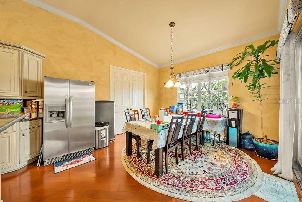 For Sale: $595,000 (3 beds, 2 baths, 2585 Square Feet)