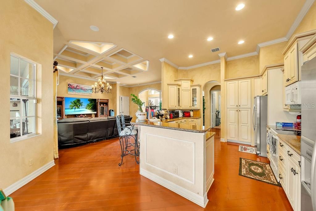 For Sale: $595,000 (3 beds, 2 baths, 2585 Square Feet)