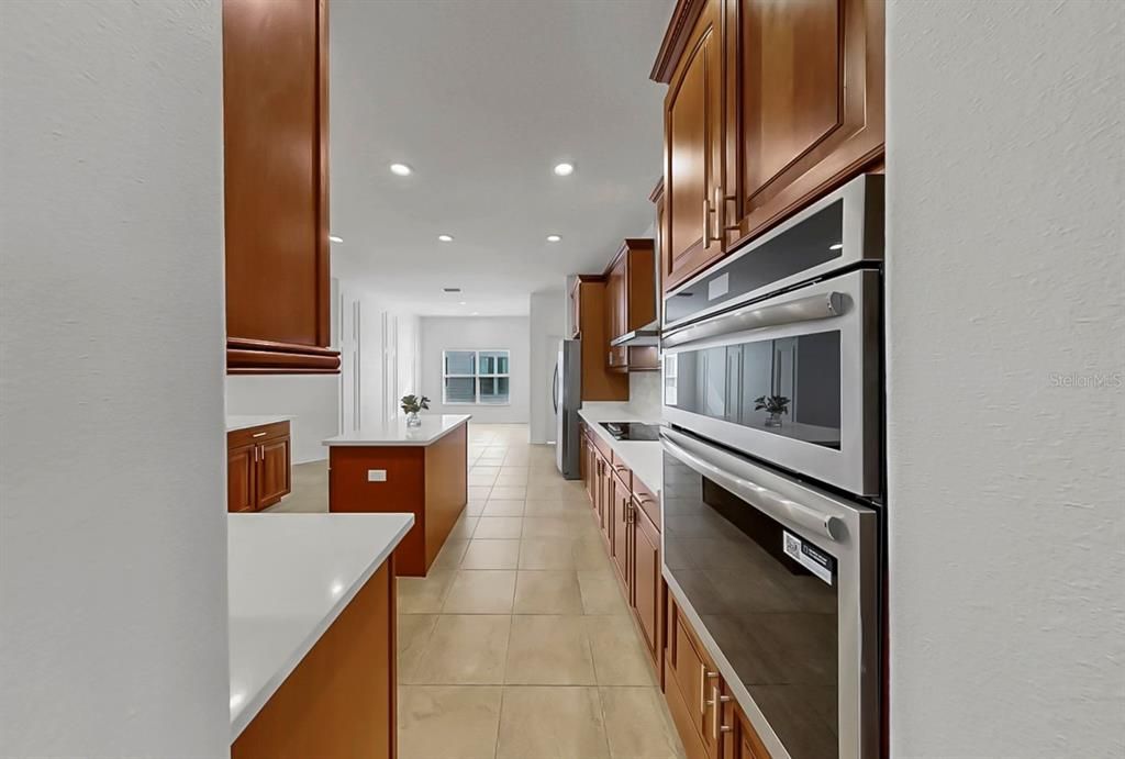 For Sale: $519,900 (4 beds, 3 baths, 2672 Square Feet)