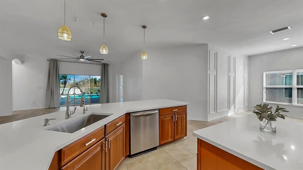 For Sale: $519,900 (4 beds, 3 baths, 2672 Square Feet)