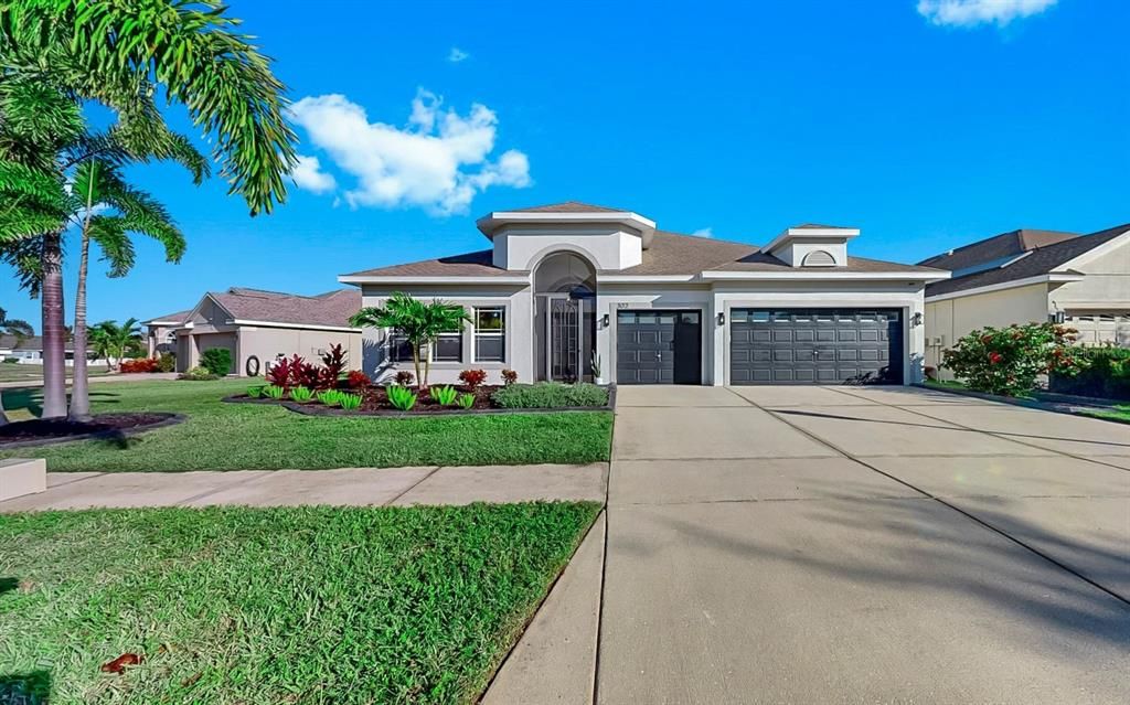 For Sale: $519,900 (4 beds, 3 baths, 2672 Square Feet)