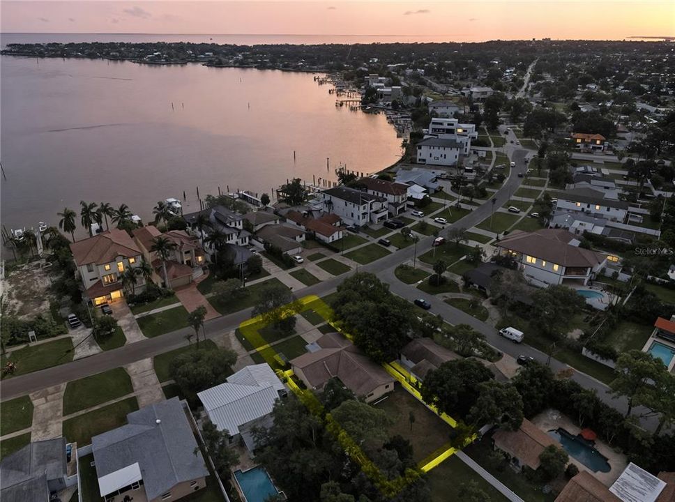 En Venta: $360,000 (3 camas, 2 baños, 1627 Pies cuadrados)