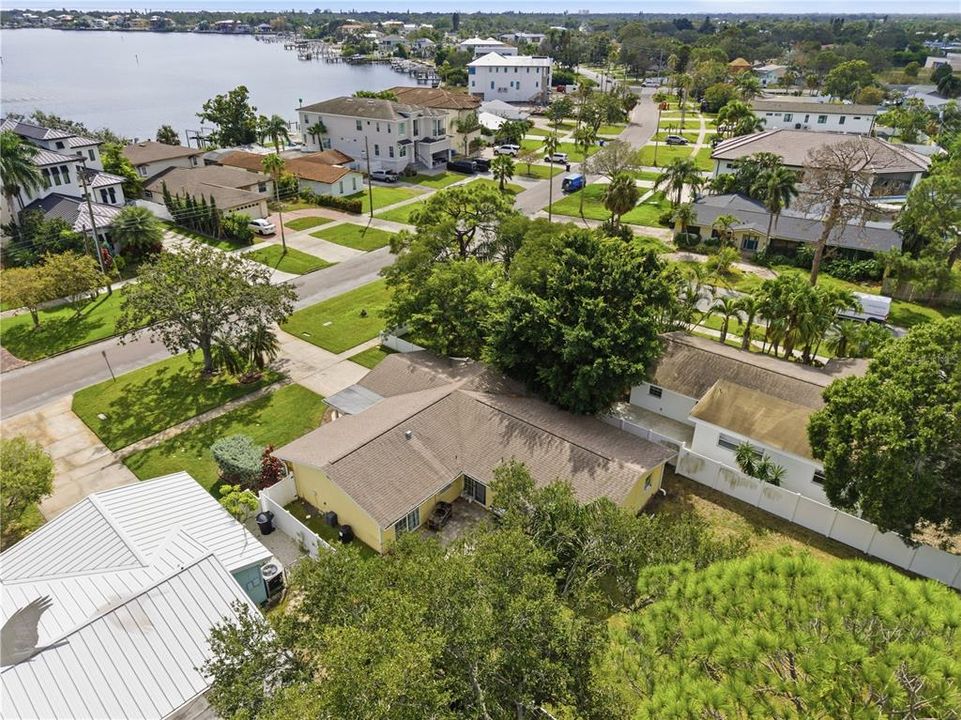 En Venta: $360,000 (3 camas, 2 baños, 1627 Pies cuadrados)