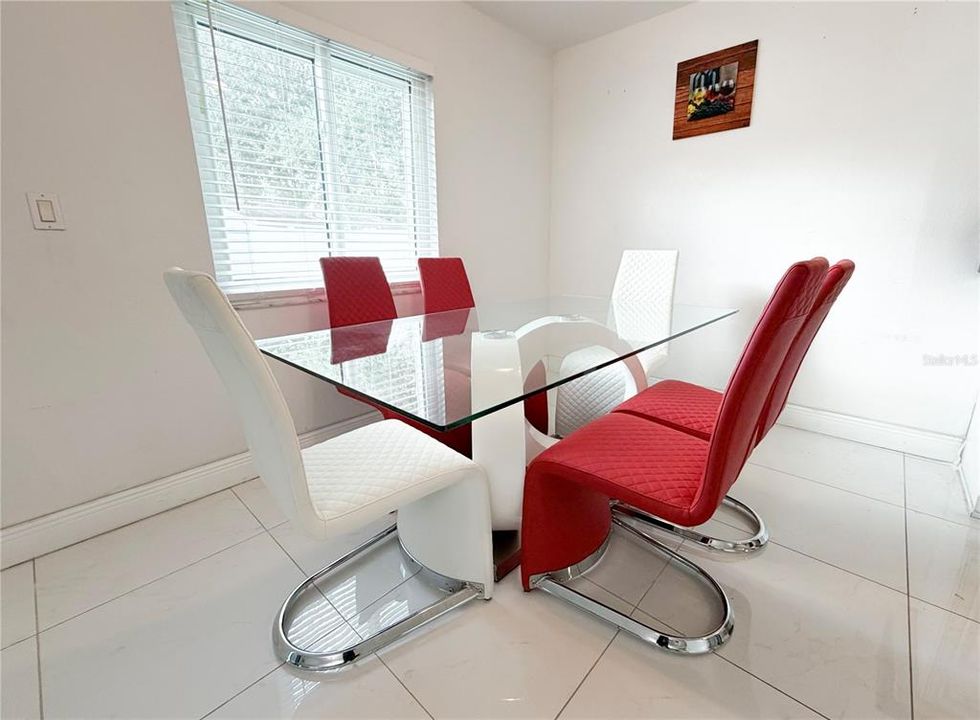 En Venta: $499,500 (3 camas, 2 baños, 1450 Pies cuadrados)