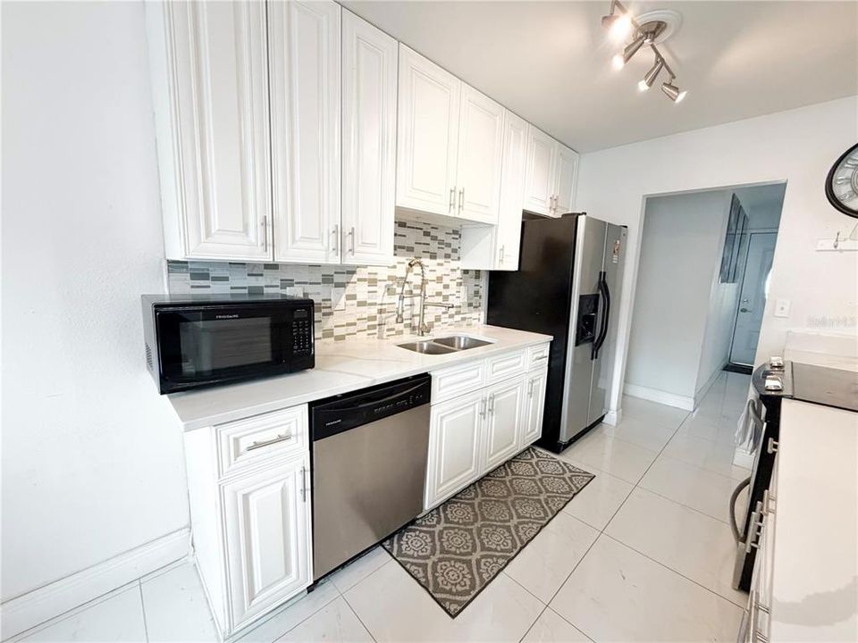 En Venta: $499,500 (3 camas, 2 baños, 1450 Pies cuadrados)