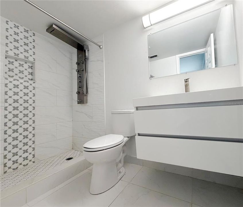 En Venta: $499,500 (3 camas, 2 baños, 1450 Pies cuadrados)