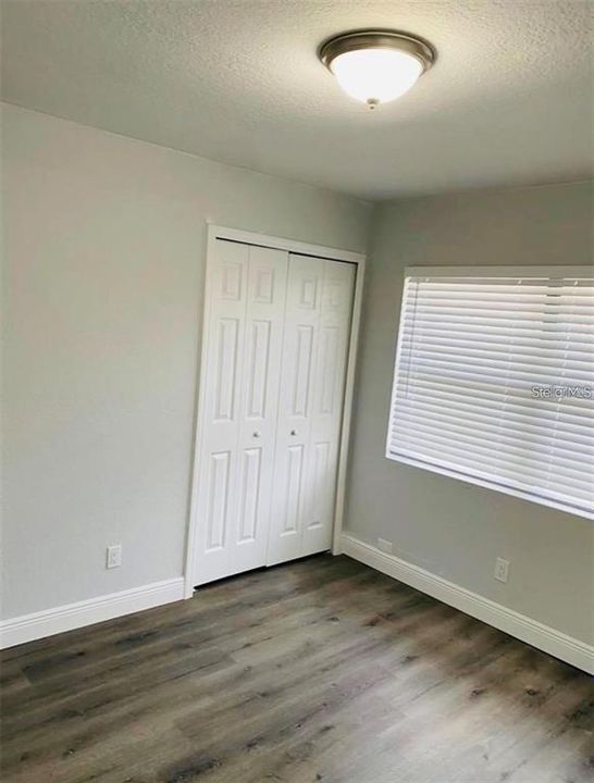 出租: $1,349 (2 贝兹, 1 浴室, 895 平方英尺)