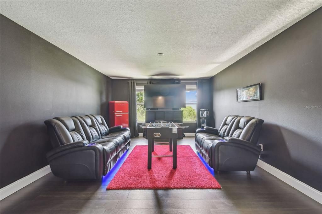 待售: $499,000 (5 贝兹, 3 浴室, 3347 平方英尺)