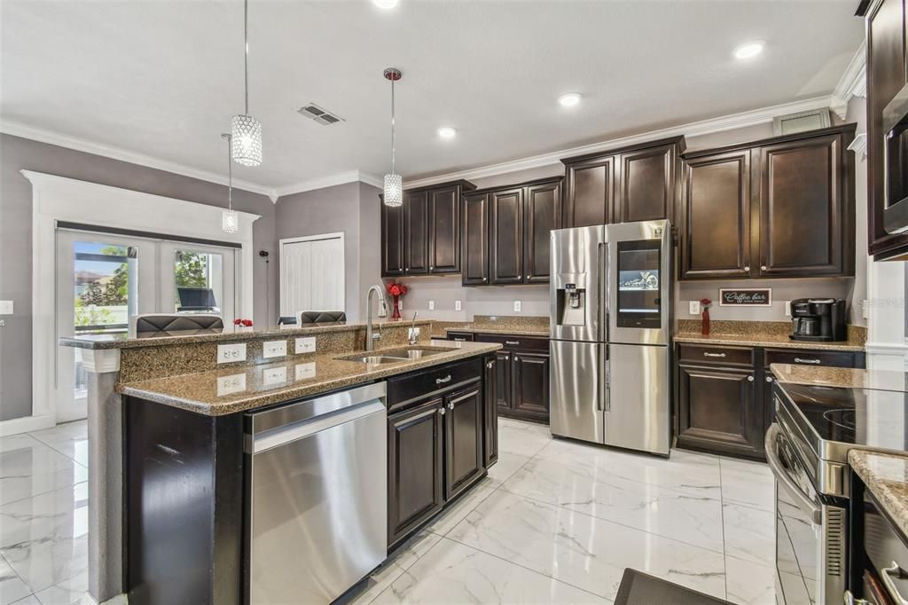 待售: $499,000 (5 贝兹, 3 浴室, 3347 平方英尺)