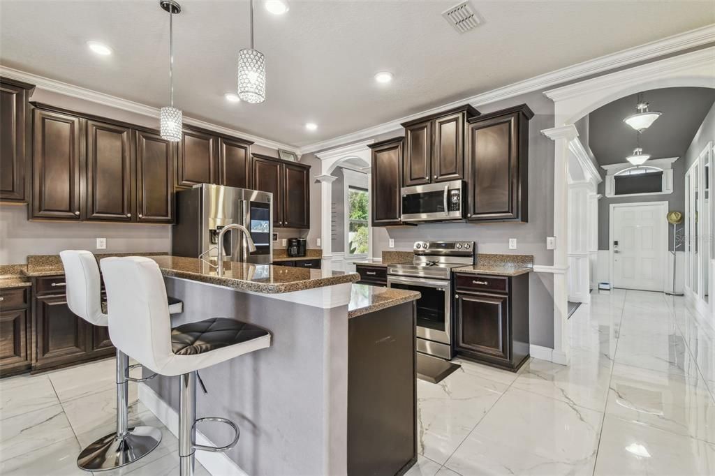 待售: $499,000 (5 贝兹, 3 浴室, 3347 平方英尺)