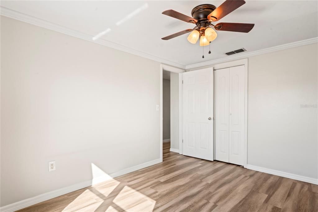 Active With Contract: $255,000 (2 beds, 2 baths, 1368 Square Feet)