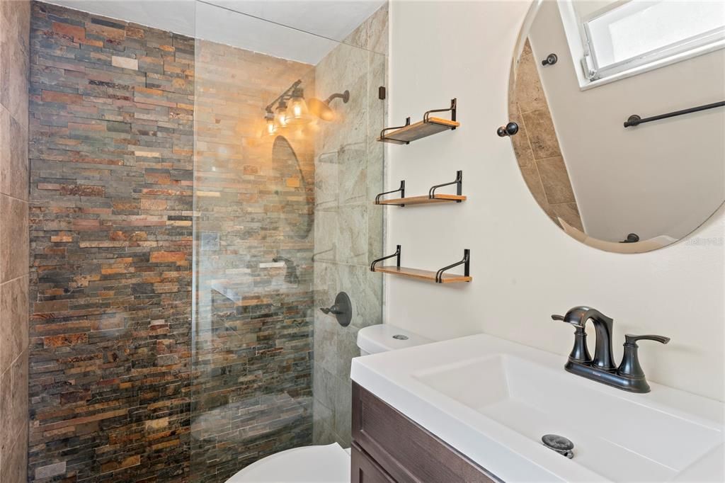 Active With Contract: $255,000 (2 beds, 2 baths, 1368 Square Feet)