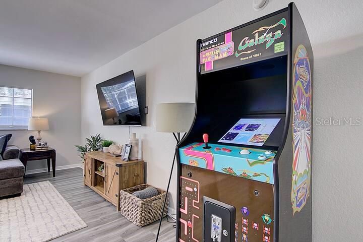 На продажу: $680,000 (4 спален, 0 ванн, 2508 Квадратных фут)